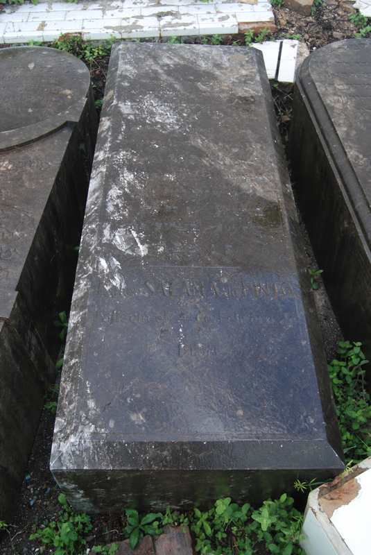 pinto esther का स्मारक