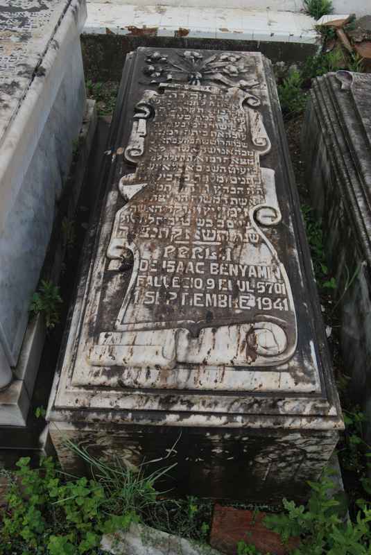 Estela de benyamin perla
