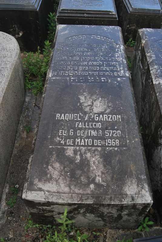 garzon raquel fejfája