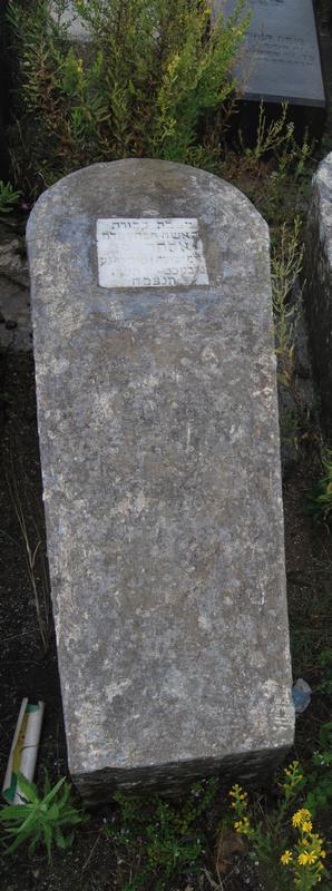 Estela de bentolila esther