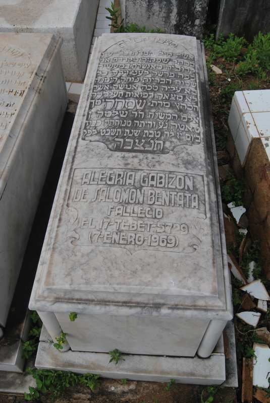 Estela de benatata alegria