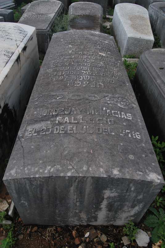 Estela de macias mordejay