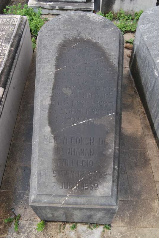 Estela de benmaman perla