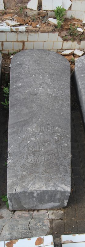 Lápide de hachuel yudah
