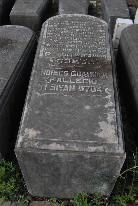 guahnich moises fejfája