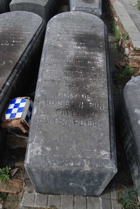 Stèle de nahon simy