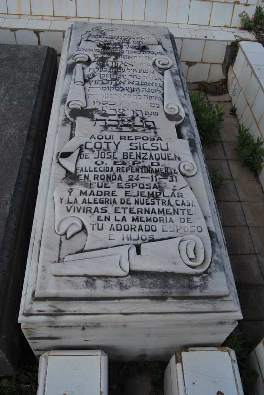 Estela de benzaquen coty