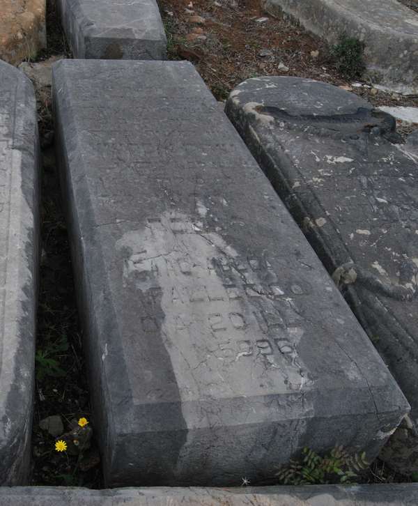 מַצֵּבה פון abecasis isaac
