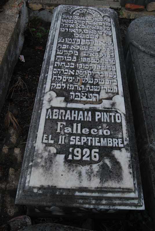 Stèle de pinto abraham