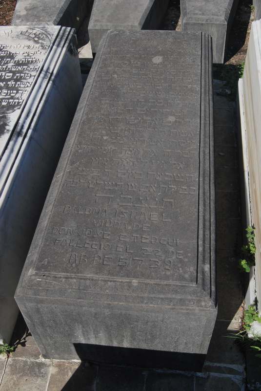 Tombstone of etedgui paloma