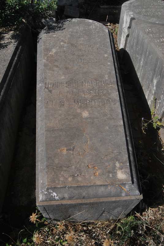 Lápide de benarroch moises