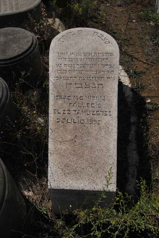 garzon isaac fejfája