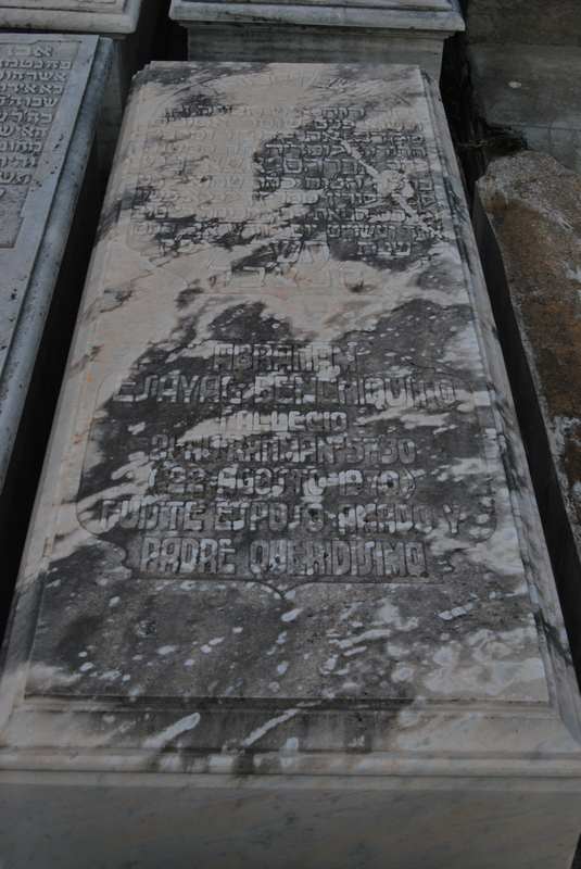 Stèle de esayag benchiquito abraham