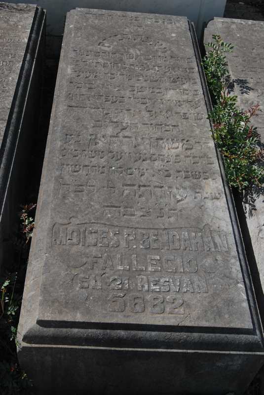 Estela de bendahan moises
