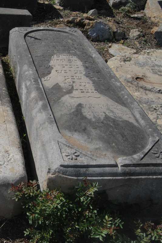 garzon hajar fejfája